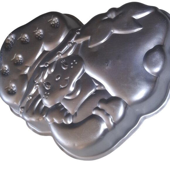VTG Strawberry Shortcake Wilton Aluminum Cake Mold Pan - Picture 4 of 7